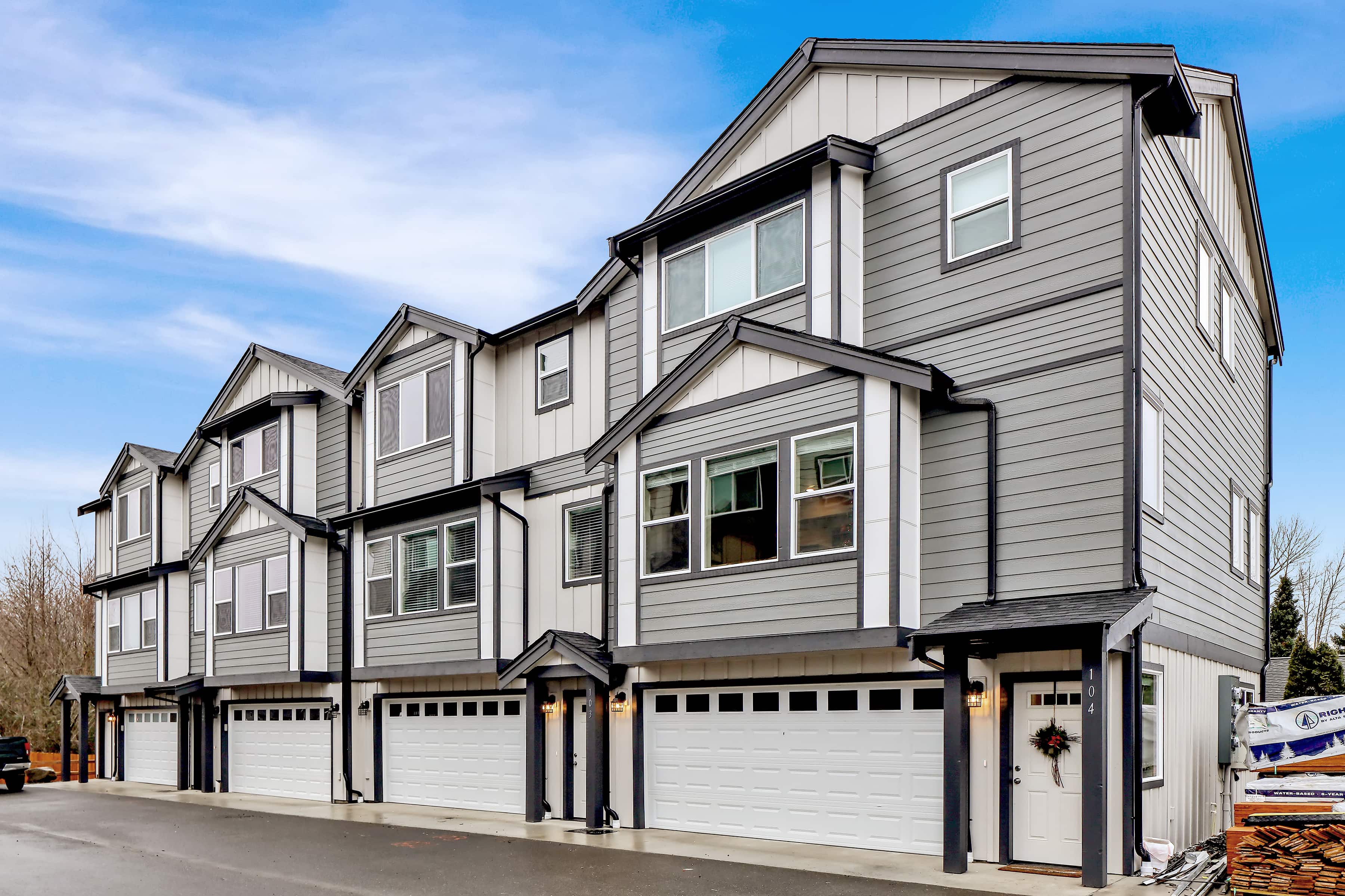 1813 Eastgate Loop