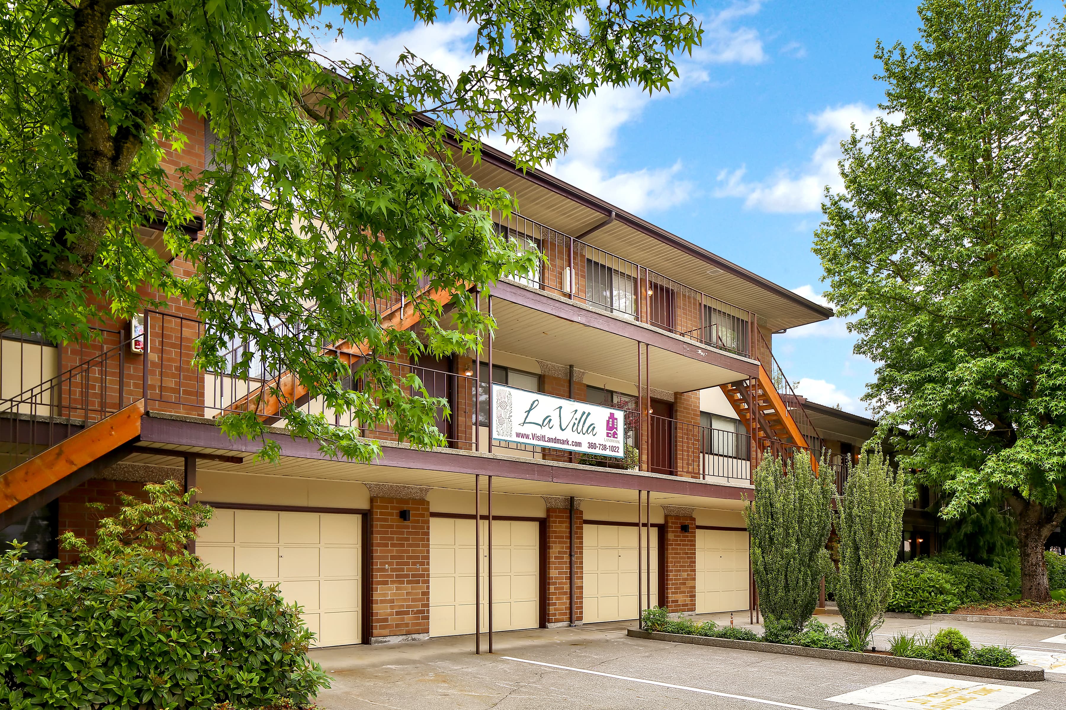 La Villa Apartments photo 1