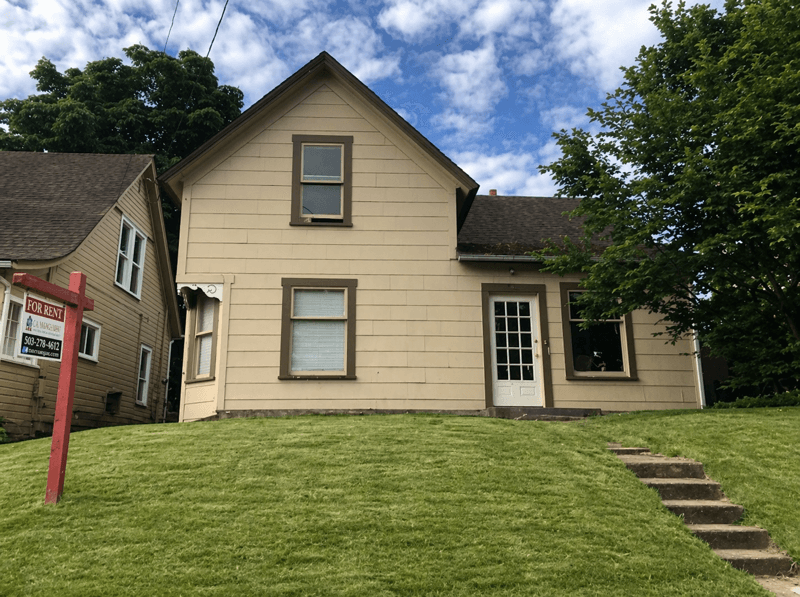 412 Lakeway Drive photo 1