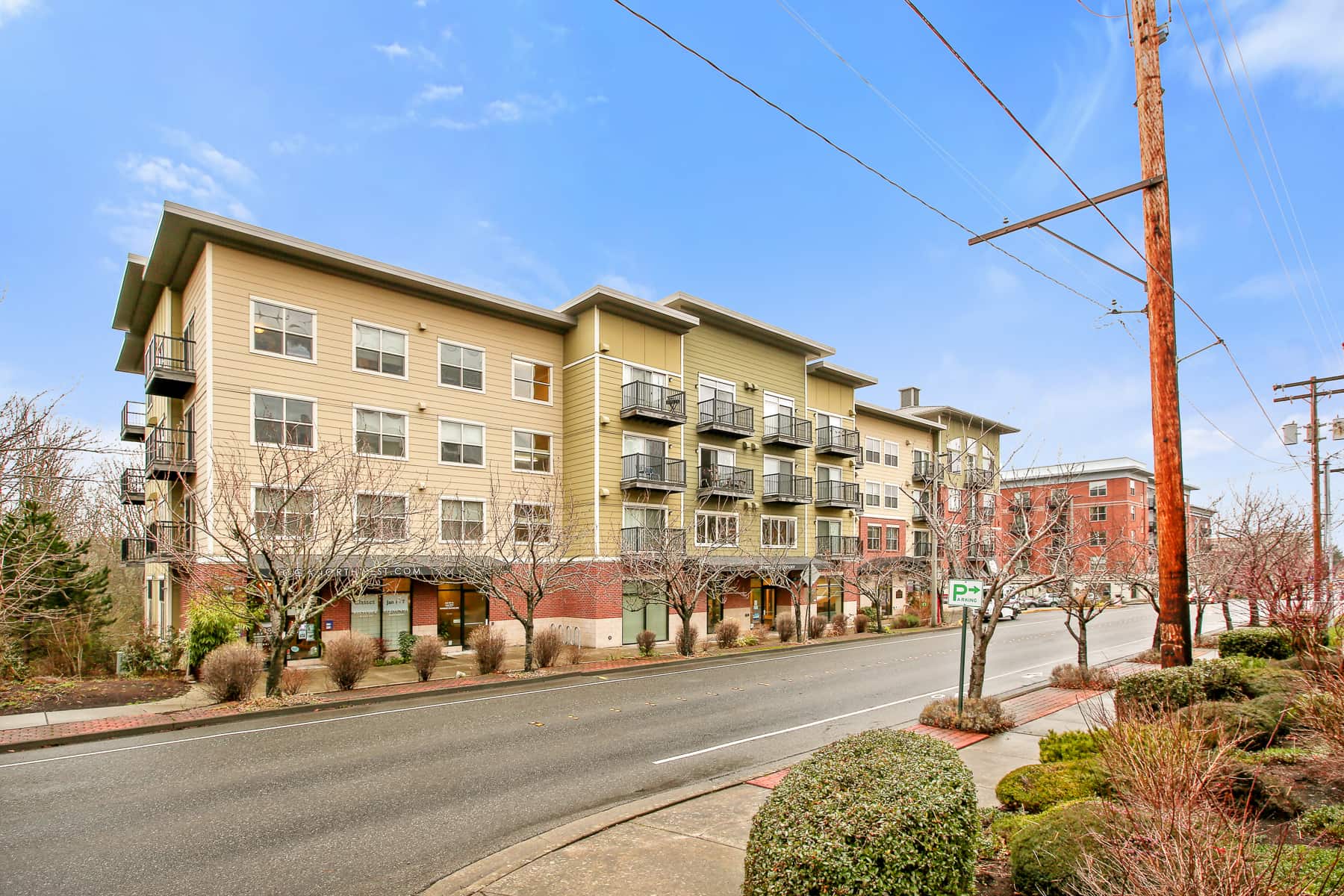 McKenzie Square Apartments